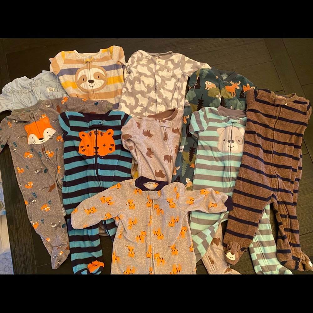 Carter’s fleece pajama bundle size 6-9 months
